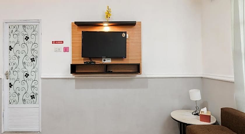 Urbanview Hotel Syariah House of Tuwuh by RedDoorz