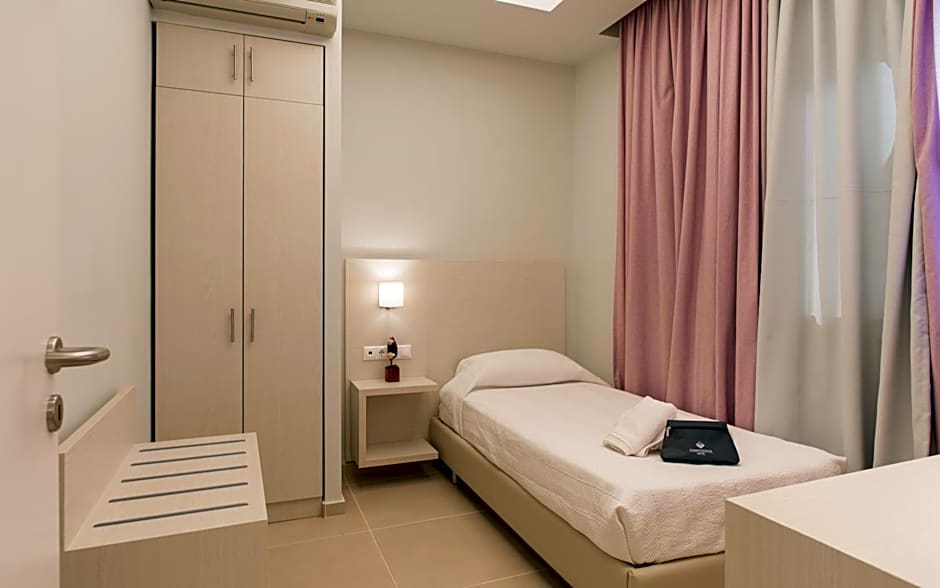 Photo 1 of 10 of Comfort 1 Double Bed and 1 Twin Bed