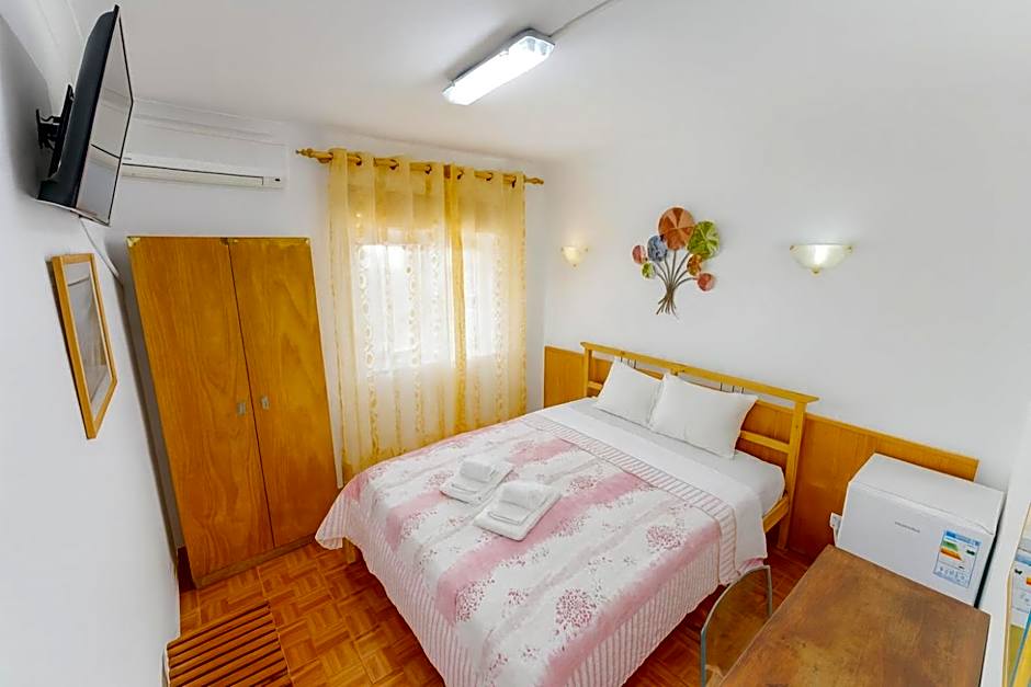 Lagos Central Suite DBV Guesthouse