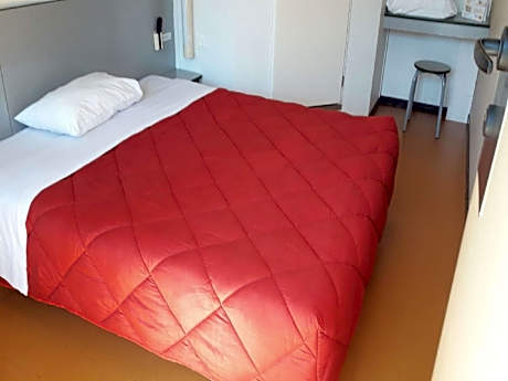 Triple Room - 3 Single Beds
