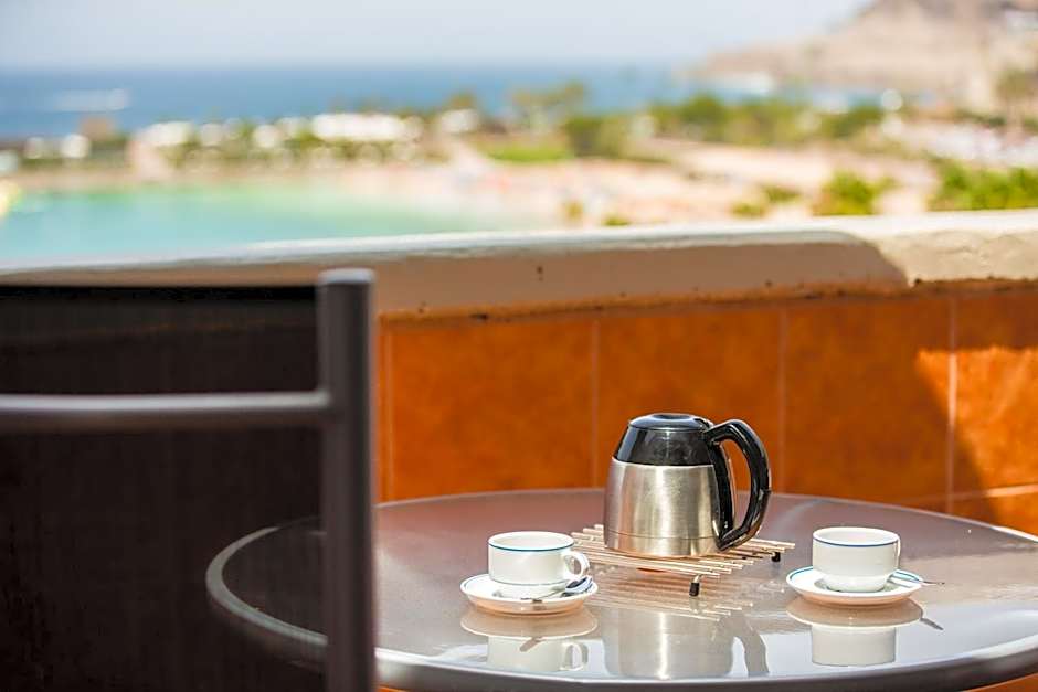 Amadores Beach Apartments