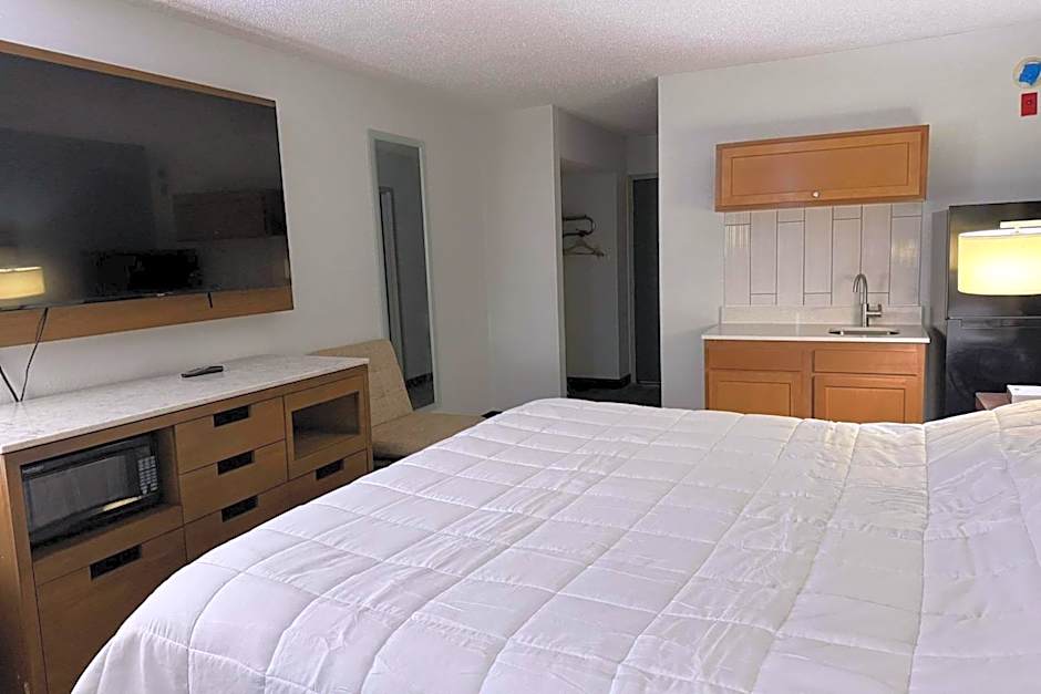 Suburban Studios Fairborn - Dayton