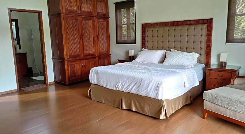 The Gecho Inn Country