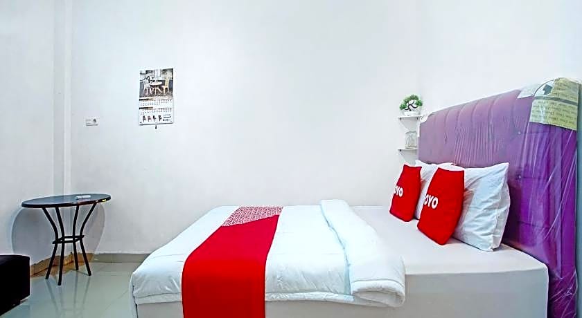 OYO Life 90587 Domen Homestay Syariah