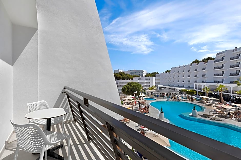 Palmanova Suites by TRH