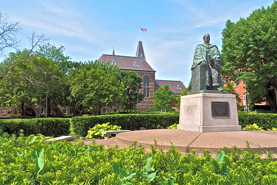 Kellogg Conference Hotel