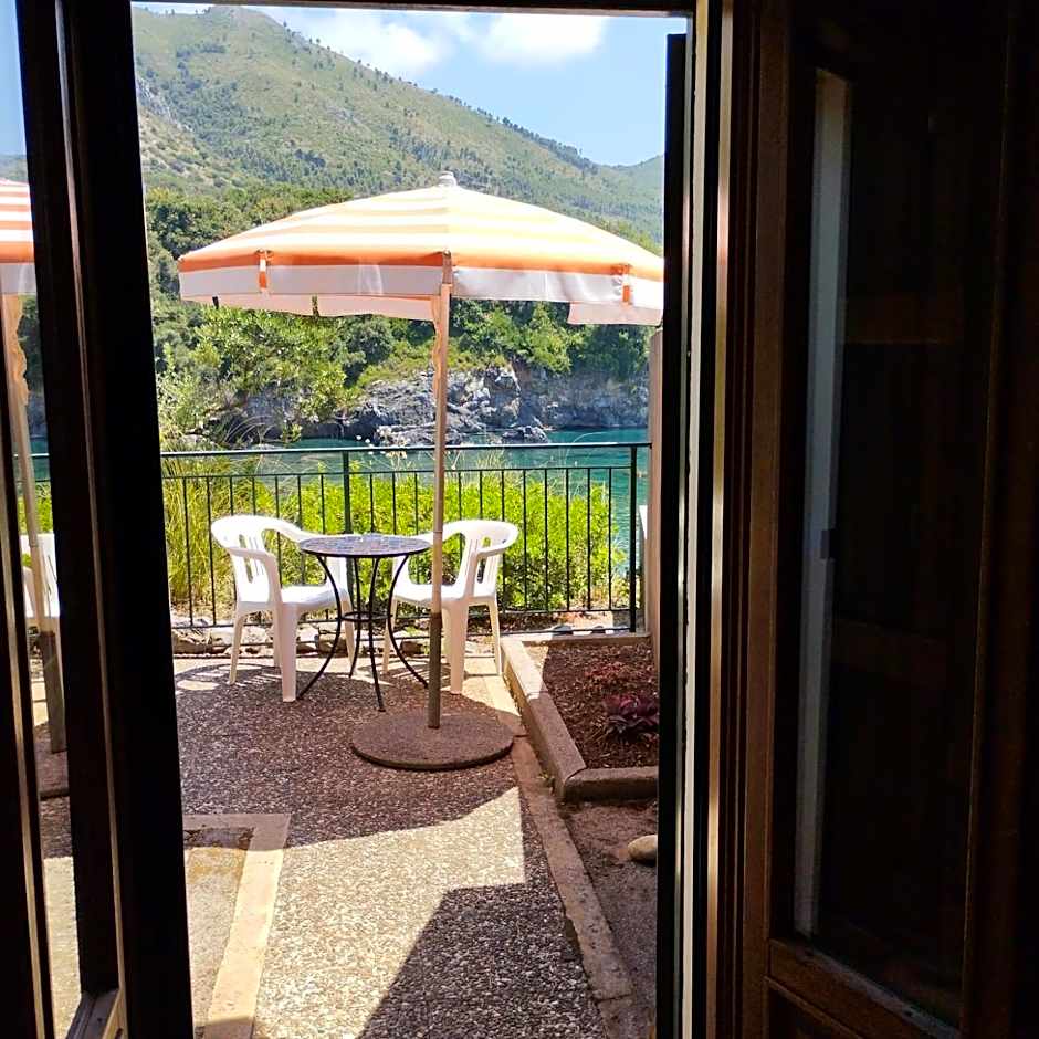 Photo 1 of 1 of 1 Double Bed or 2 Beds, Sea View