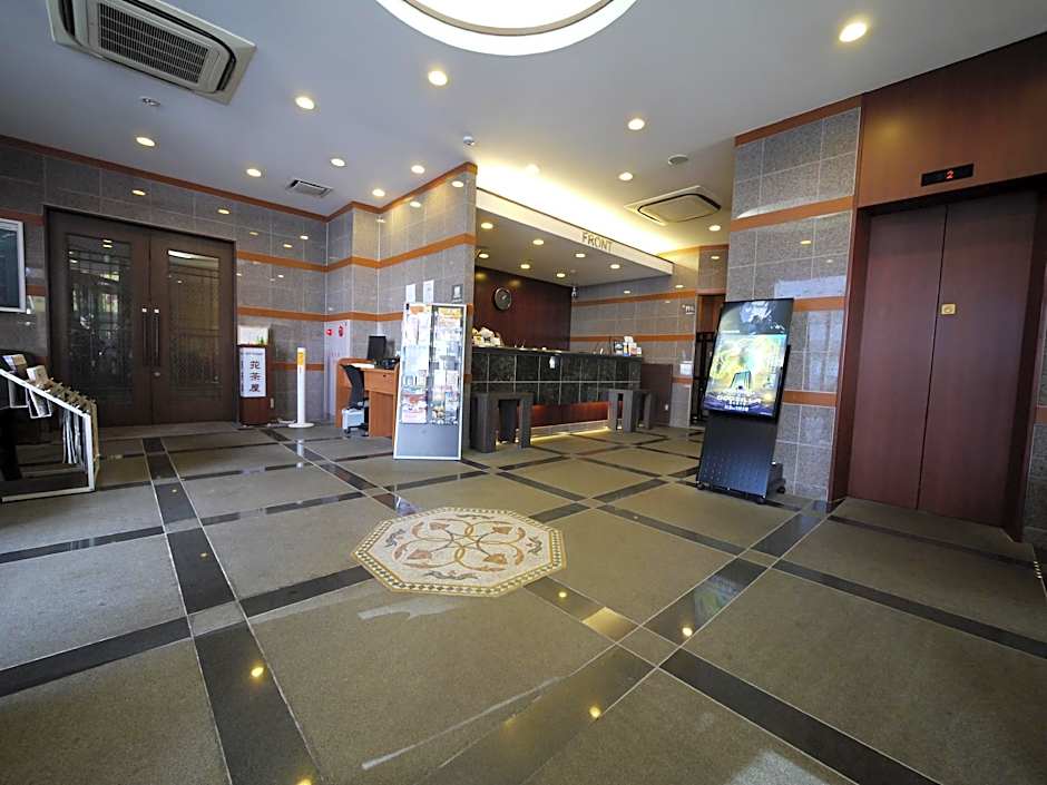 Hotel Route-Inn Oitaekimae