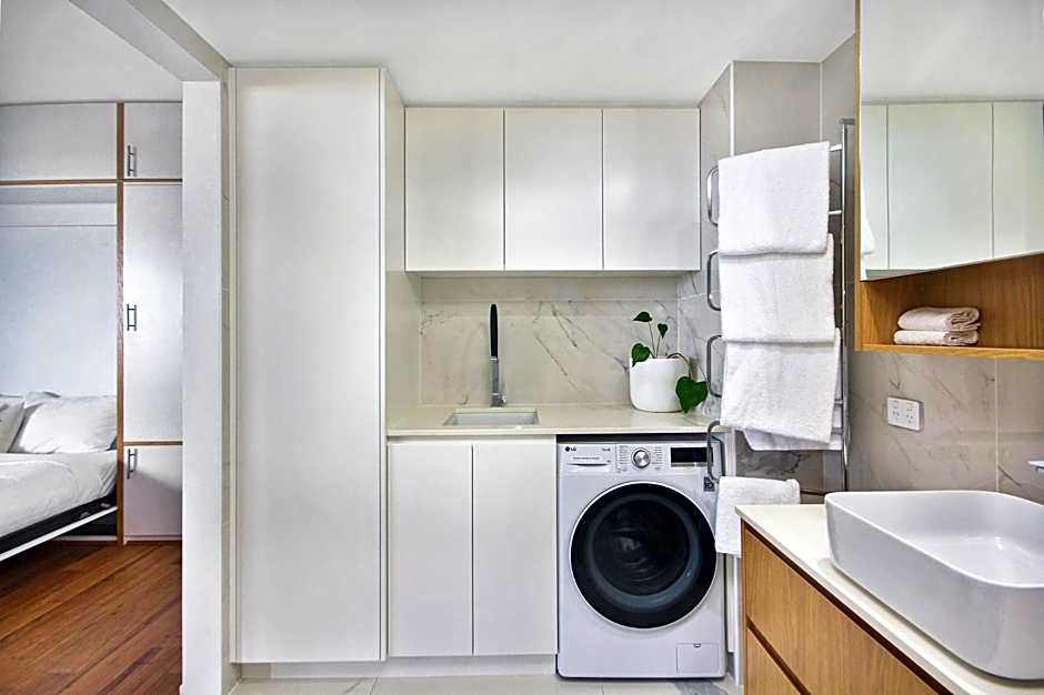 Lennox Holiday Apartments