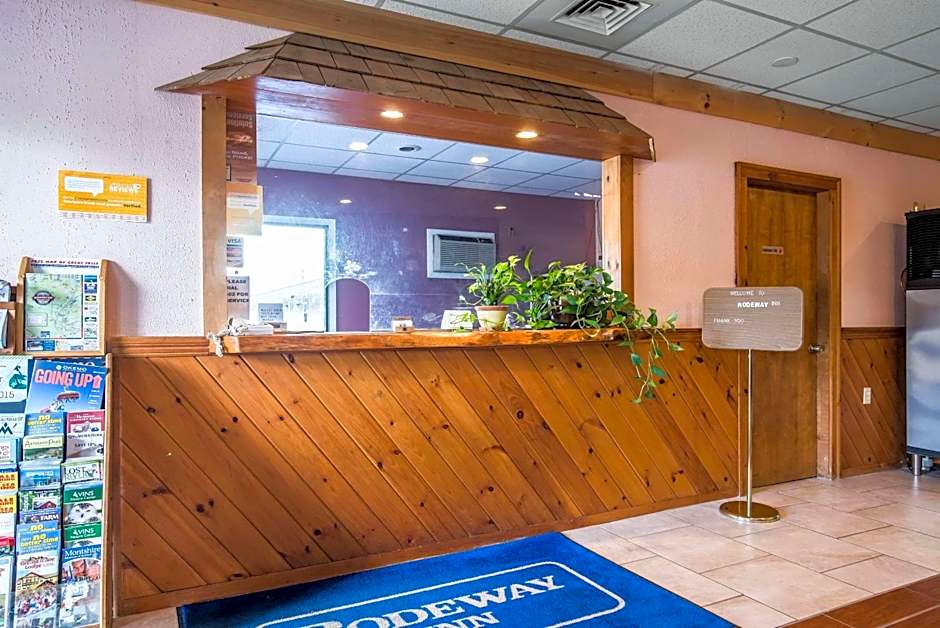 Rodeway Inn - Bellows Falls