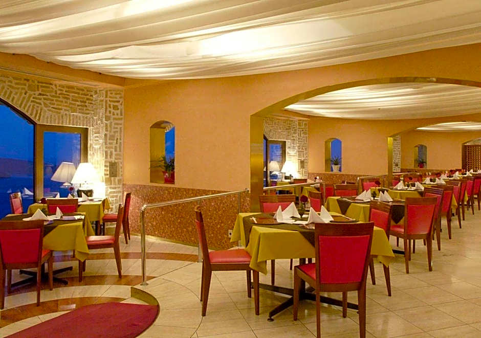 Hotel Altia Toba