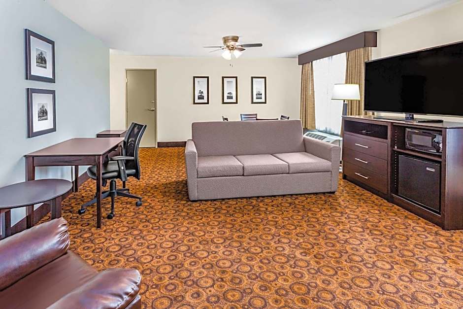 AmericInn by Wyndham Burnsville