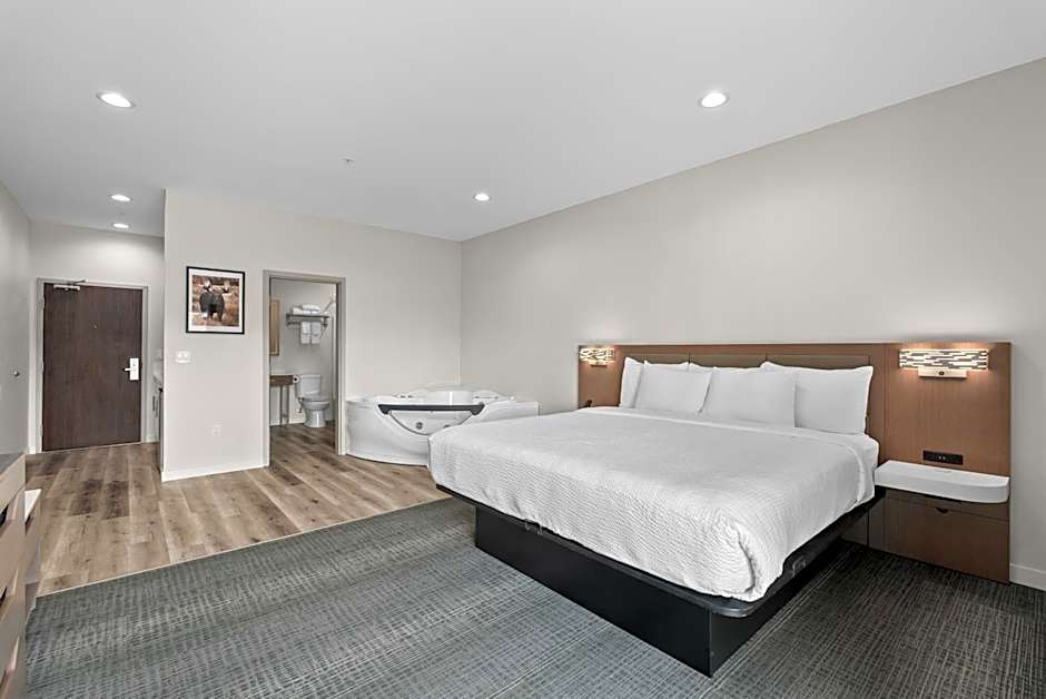 Sandpoint Hotel & Suites Downtown