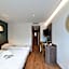 Hotel Logis Lacotel