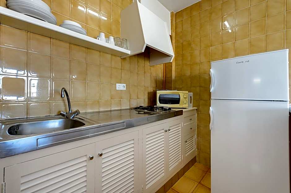 Apartamentos San Antonio Beach