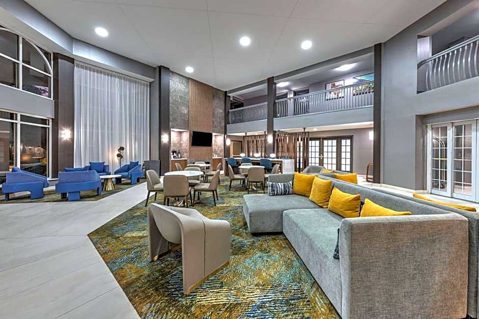 La Quinta Inn & Suites by Wyndham Dallas Dfw Airport North