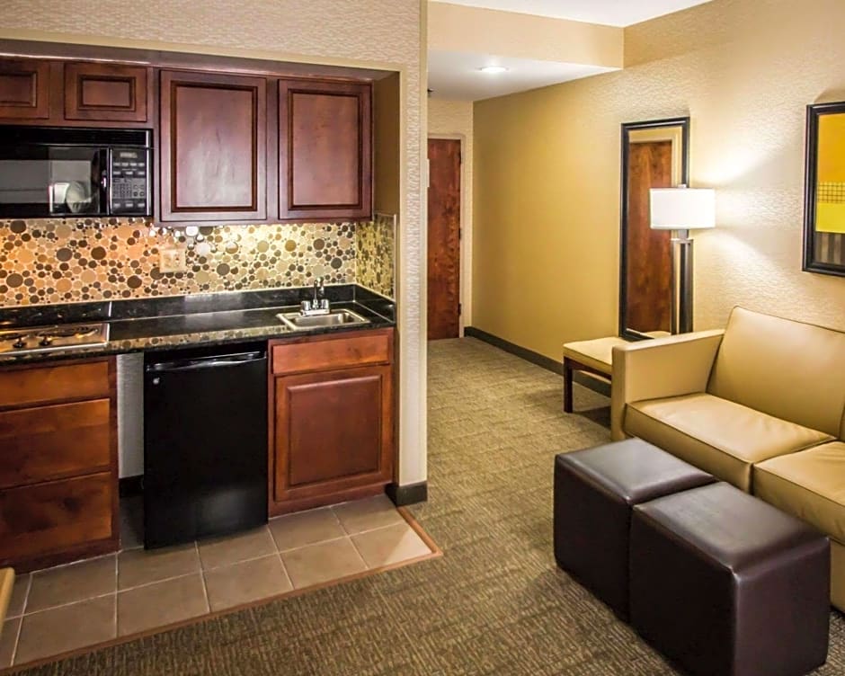 Quality Suites NYC Gateway