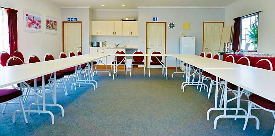 The Esplanade Motel & Conference Centre