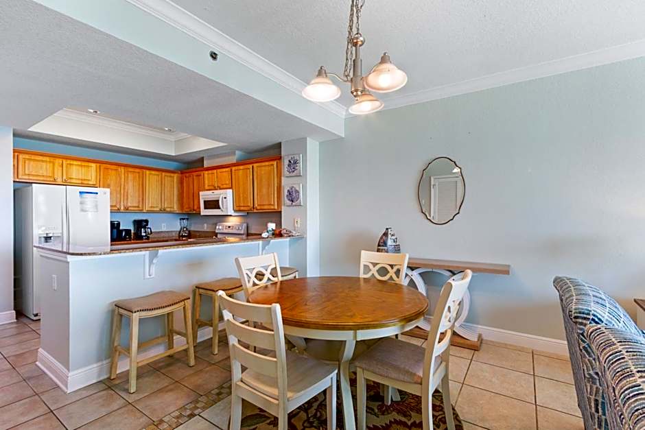 Crystal Shores West 202