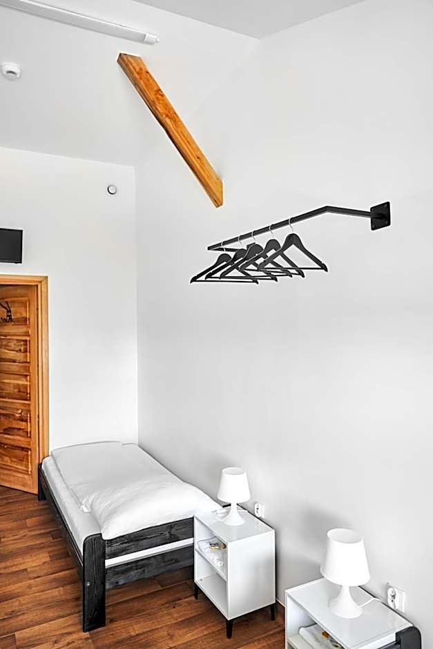 Hostel L44
