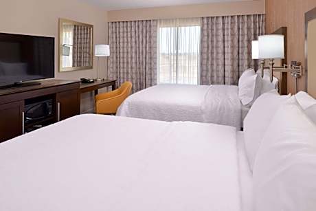 Queen Room with Two Queen Beds - Mobility Access/Non-Smoking