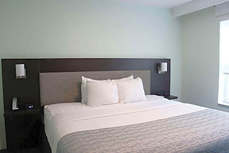 2 Queen Beds Mobility Accessible Room Non-Smoking