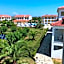Village Inn Studios & Family Apartments