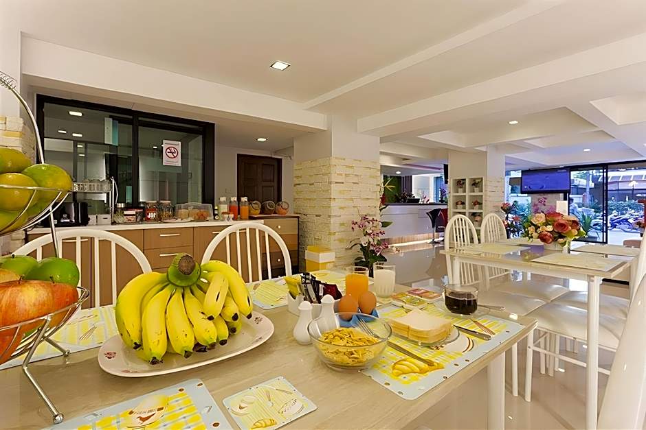 Patong Max Value Hotel