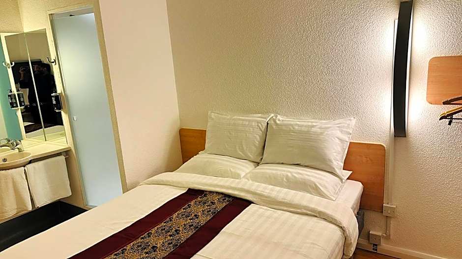 Cambridge Hotel Bradford Central