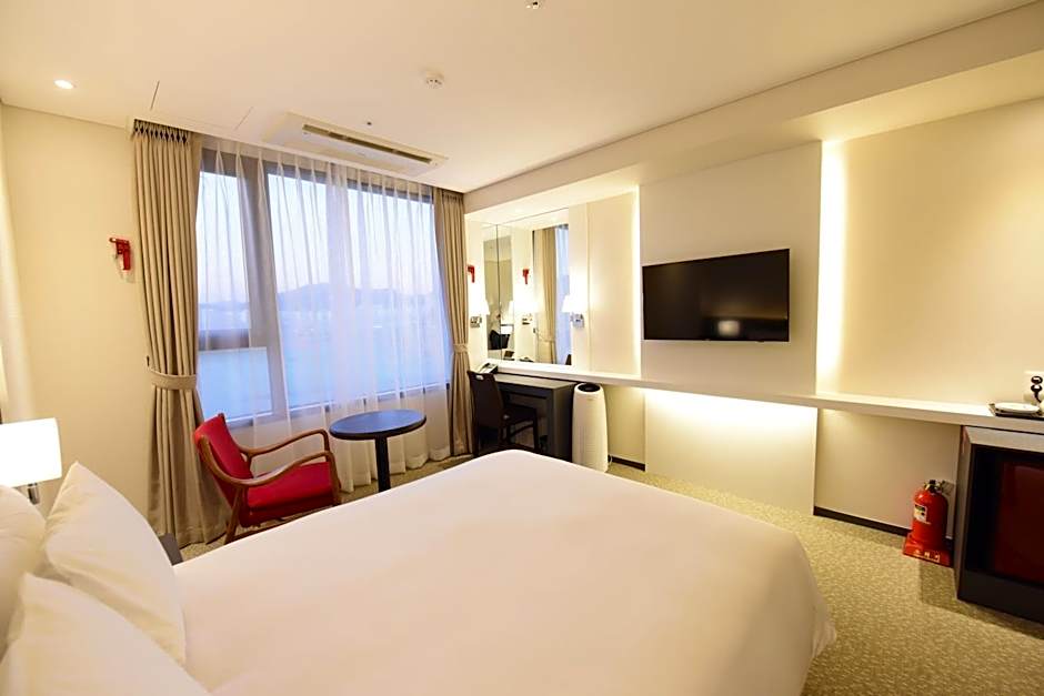 Geoje Artnouveau Suite Hotel