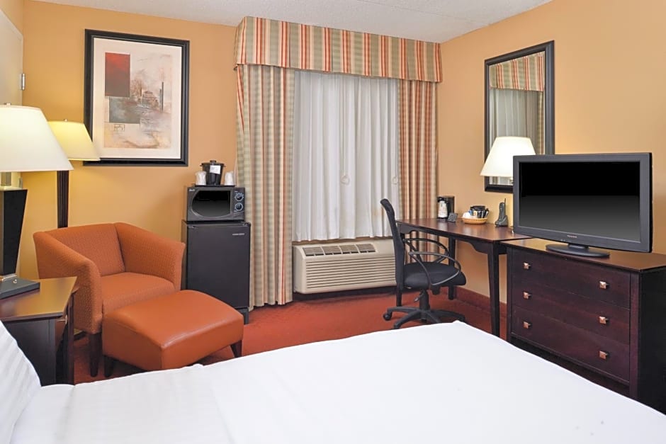 Holiday Inn Martinsburg By IHG