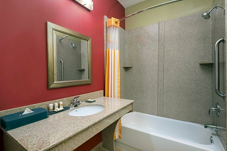 La Quinta Inn & Suites by Wyndham Union City