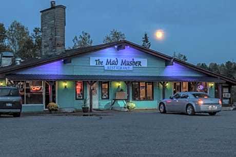 The Mad Musher - Hostel