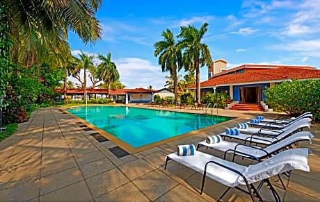 The Fern Kesarval Hotel & Spa Verna Plateau - Goa