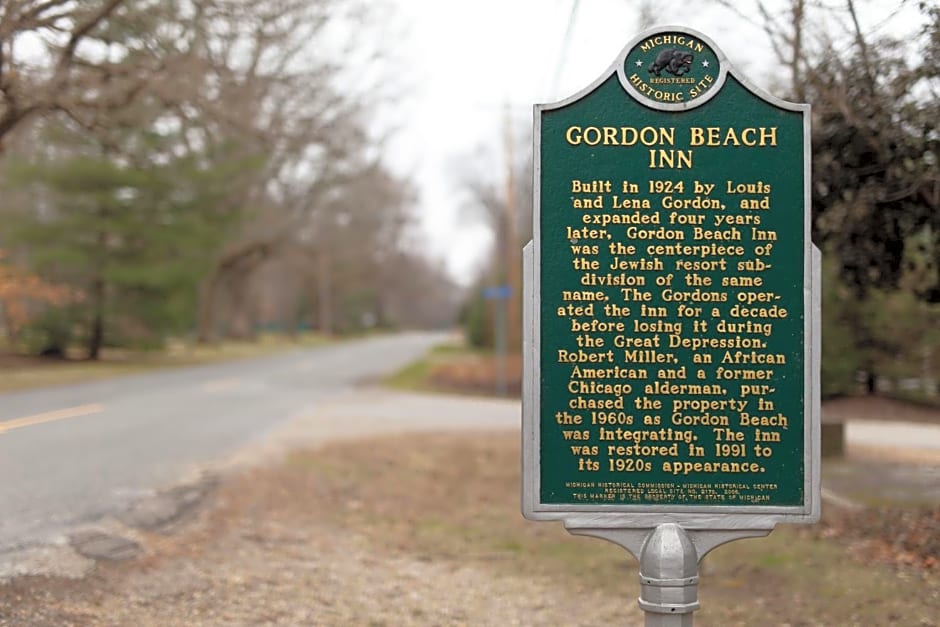 Gordon Beach Inn