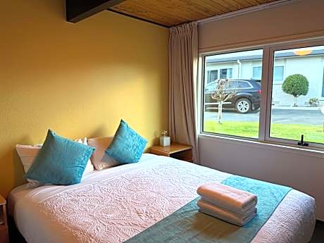 Family Two-Bedroom Apartment with View