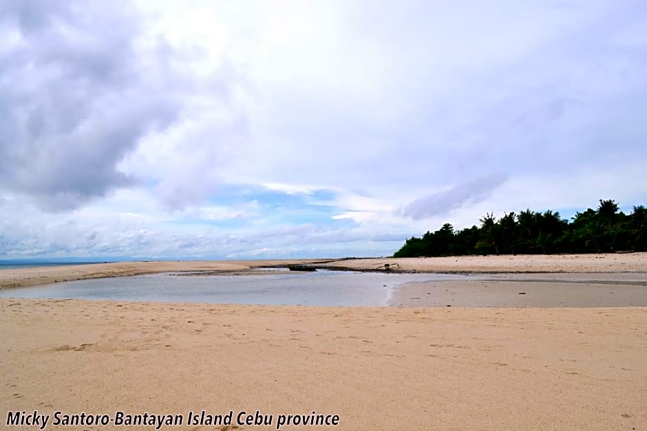 Micky Santoro- Apartments