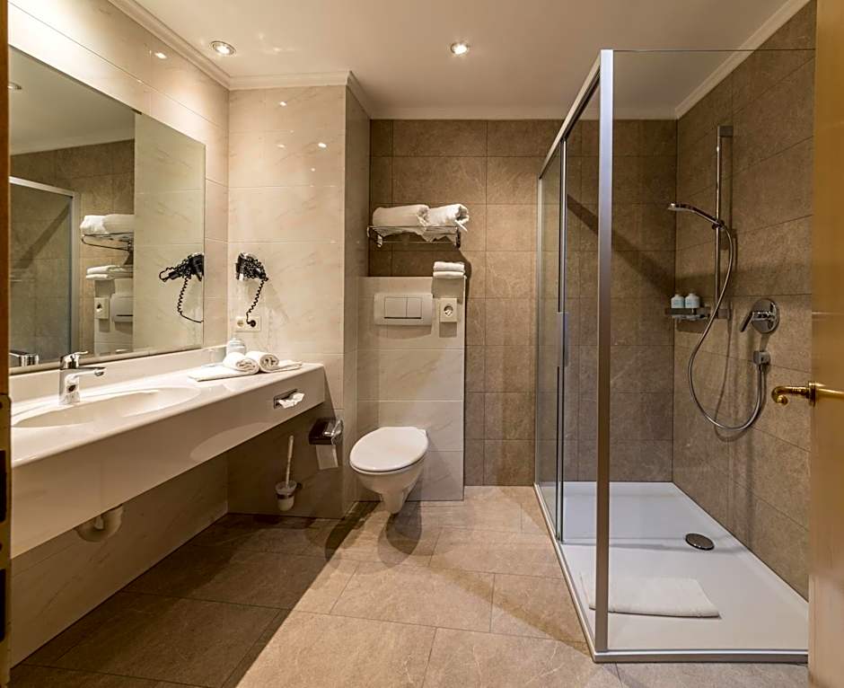 Hotel Post - OlangCard included