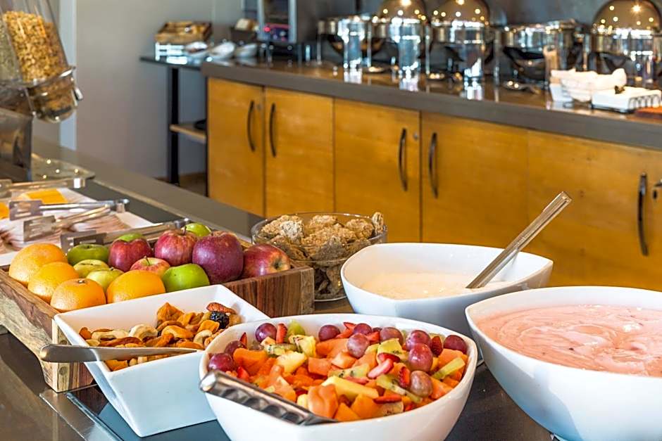 Holiday Inn Express Sandton-Woodmead By IHG