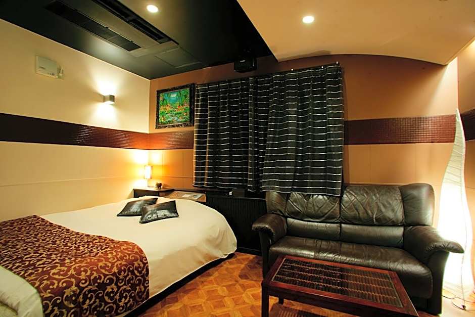HOTEL CHECK INN BALI adult only