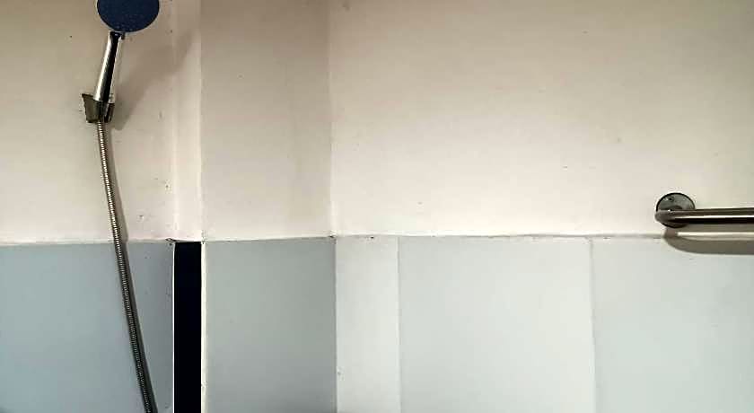 OYO 93090 Multi Plus Inn