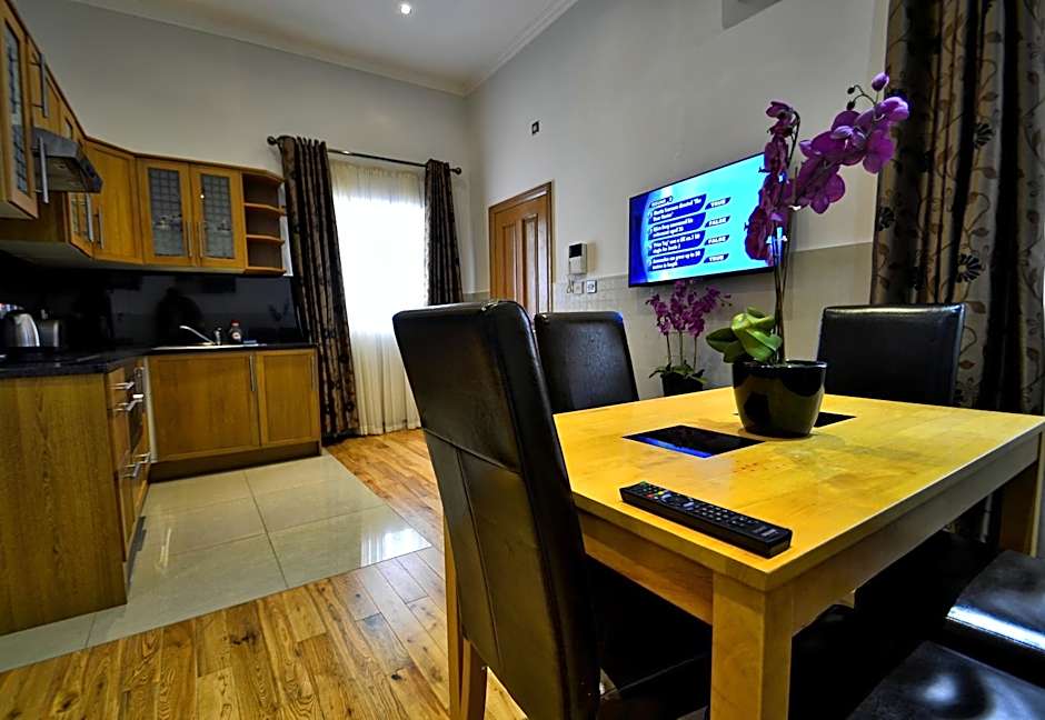 Hyde Park Apartments