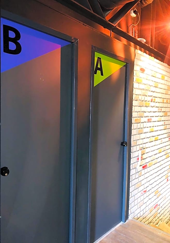 Iconic Athens Hostel – Athens, NY