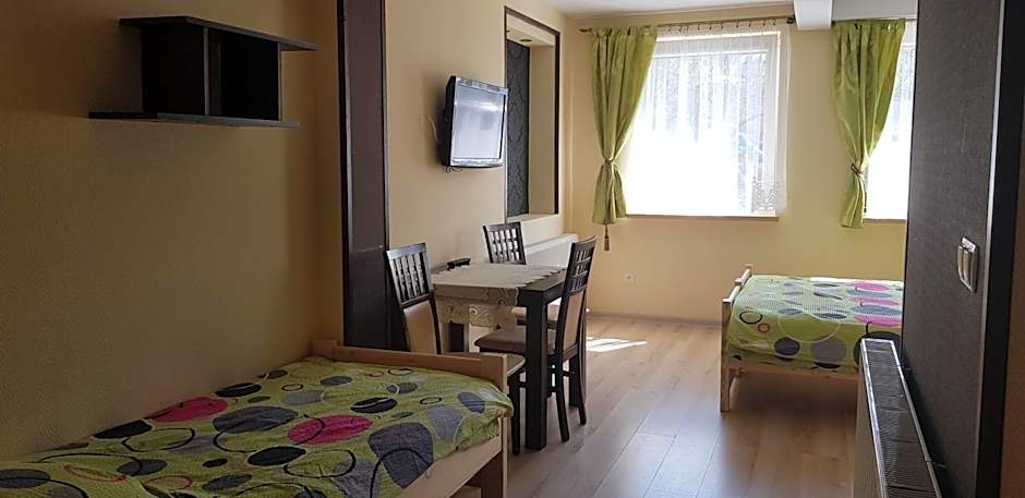 Gosciniec Pod Brzegiem