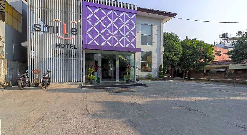 RedDoorz near Goa Sunyaragi