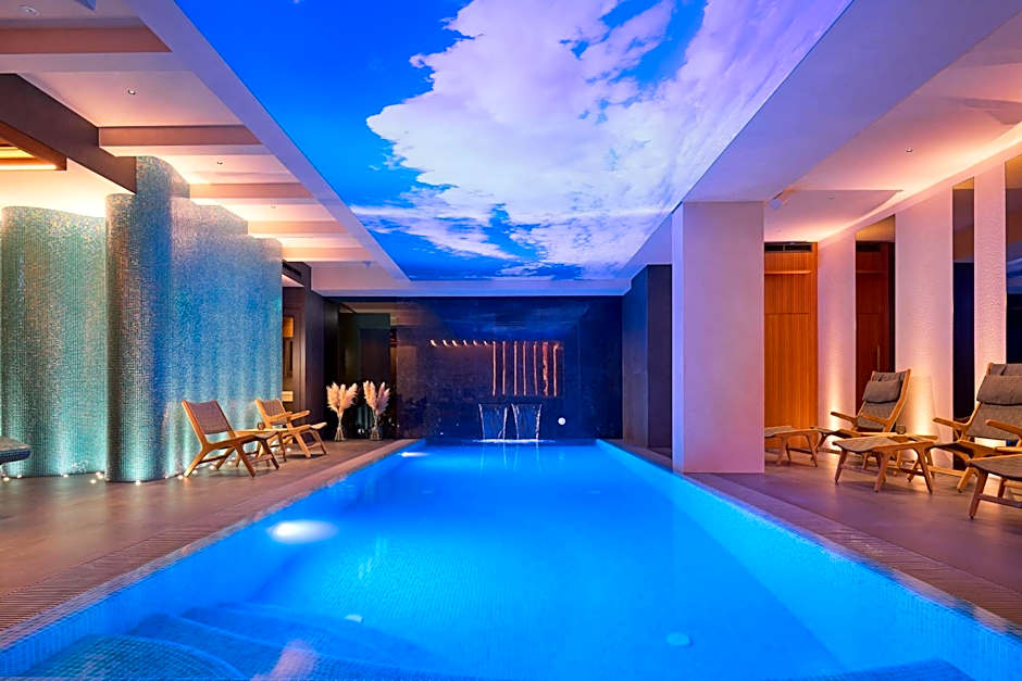 Time Boutique Hotel