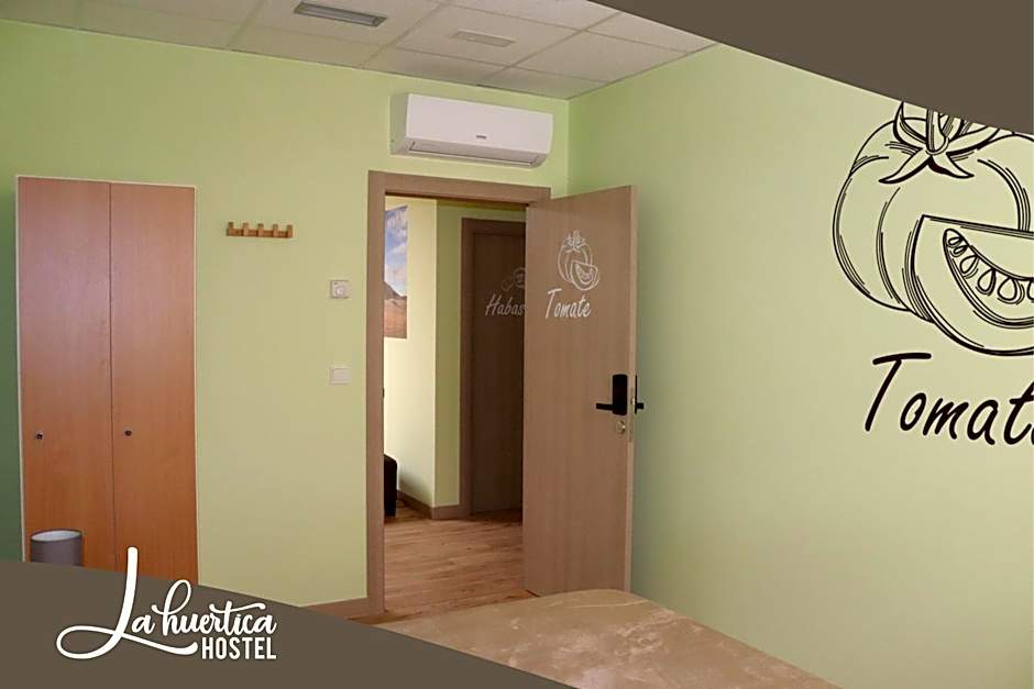 Hostel La Huertica