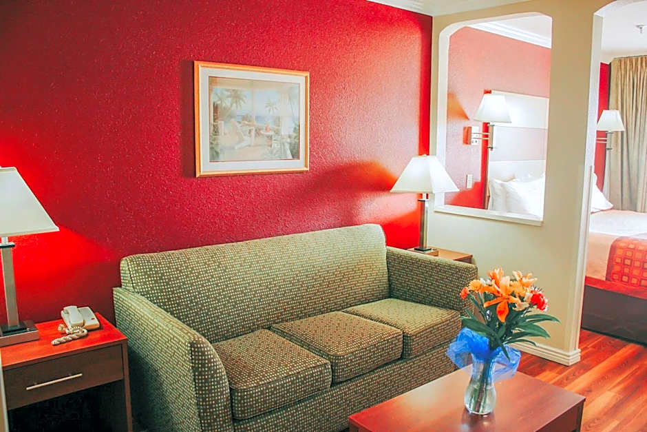 Rodeway Inn & Suites Lake Havasu City