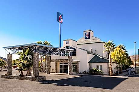 Motel 6 Beatty Death Valley