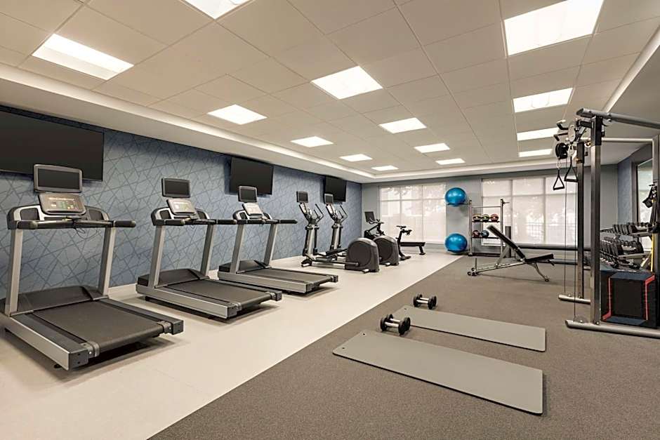 Homewood Suites By Hilton - Charlottesville